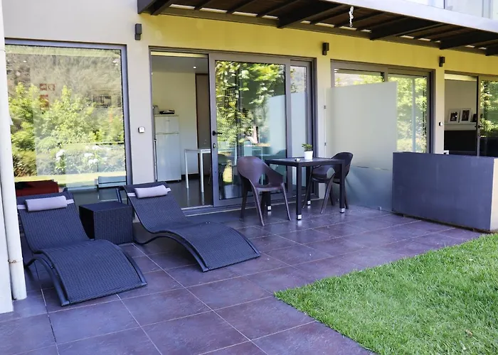 Esquilo - Casas Barca Do Rio - * Geres